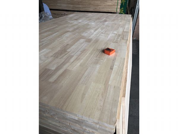 Rubber wood finger joint plate